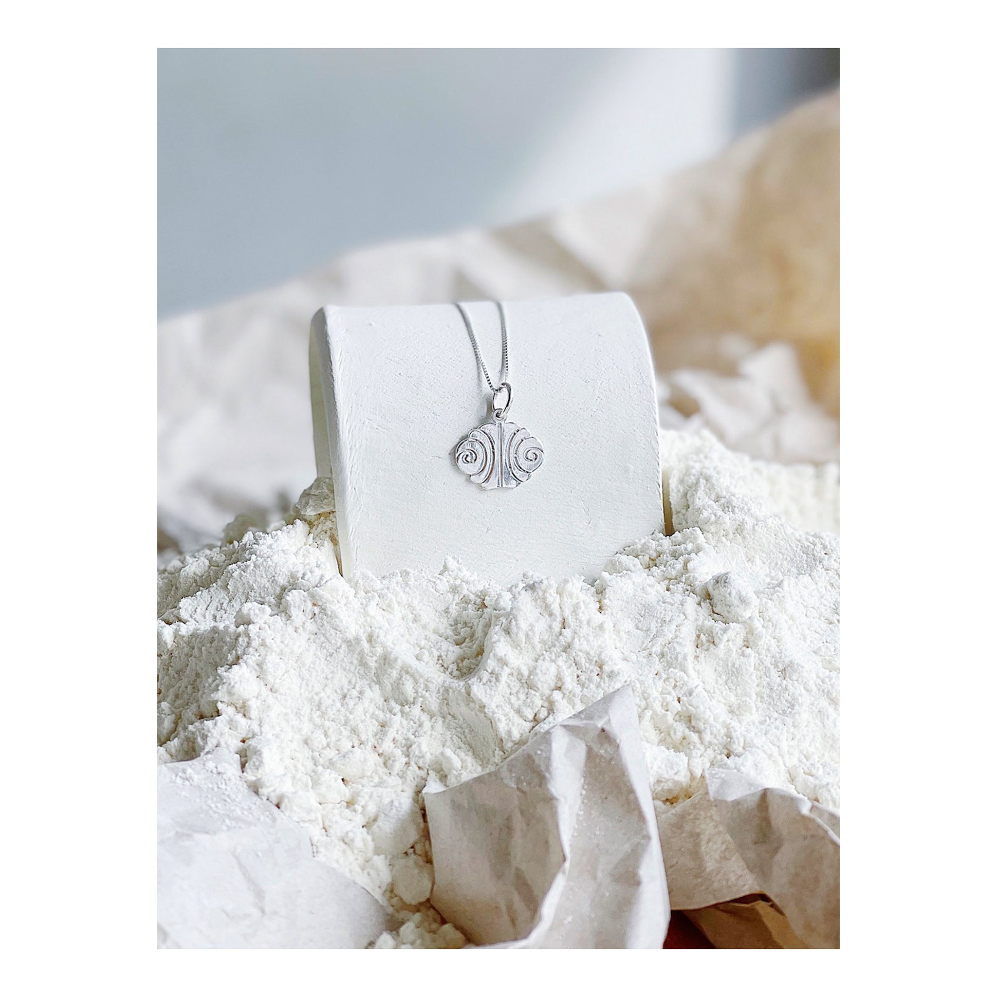 #0504 b-lage necklace franz silver